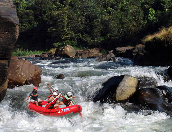 inora-travel-lanka-day-tour-kitulgala